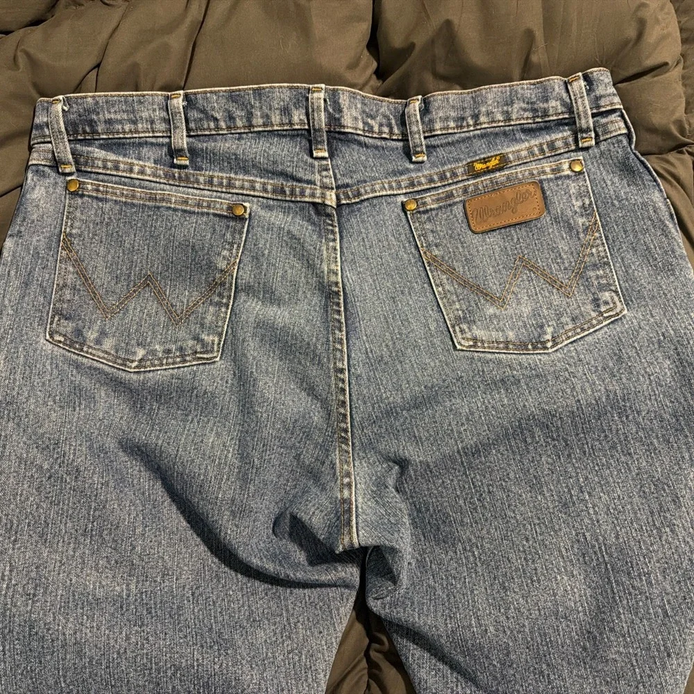 Wrangler 47 Regular Stretch Men's Blue Denim Jeans 40x32 EUC